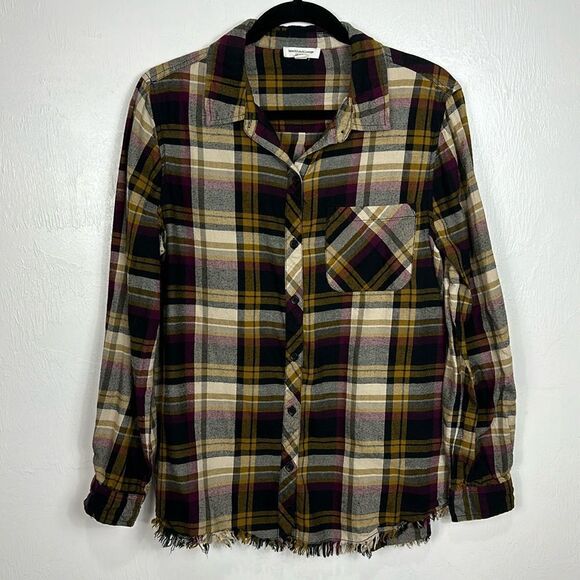 Beachlunchlounge Plaid Frayed Hem Long Sleeve Button Down Shirt Size M - Picture 2 of 9